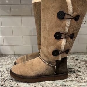 UGG Tan Lace Up Boots distressed size 10